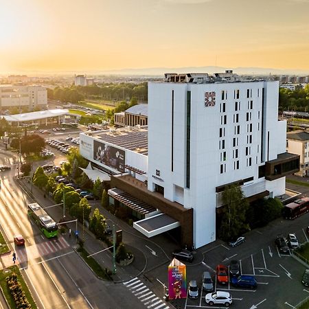 Kronwell Brasov Hotel Екстер'єр фото