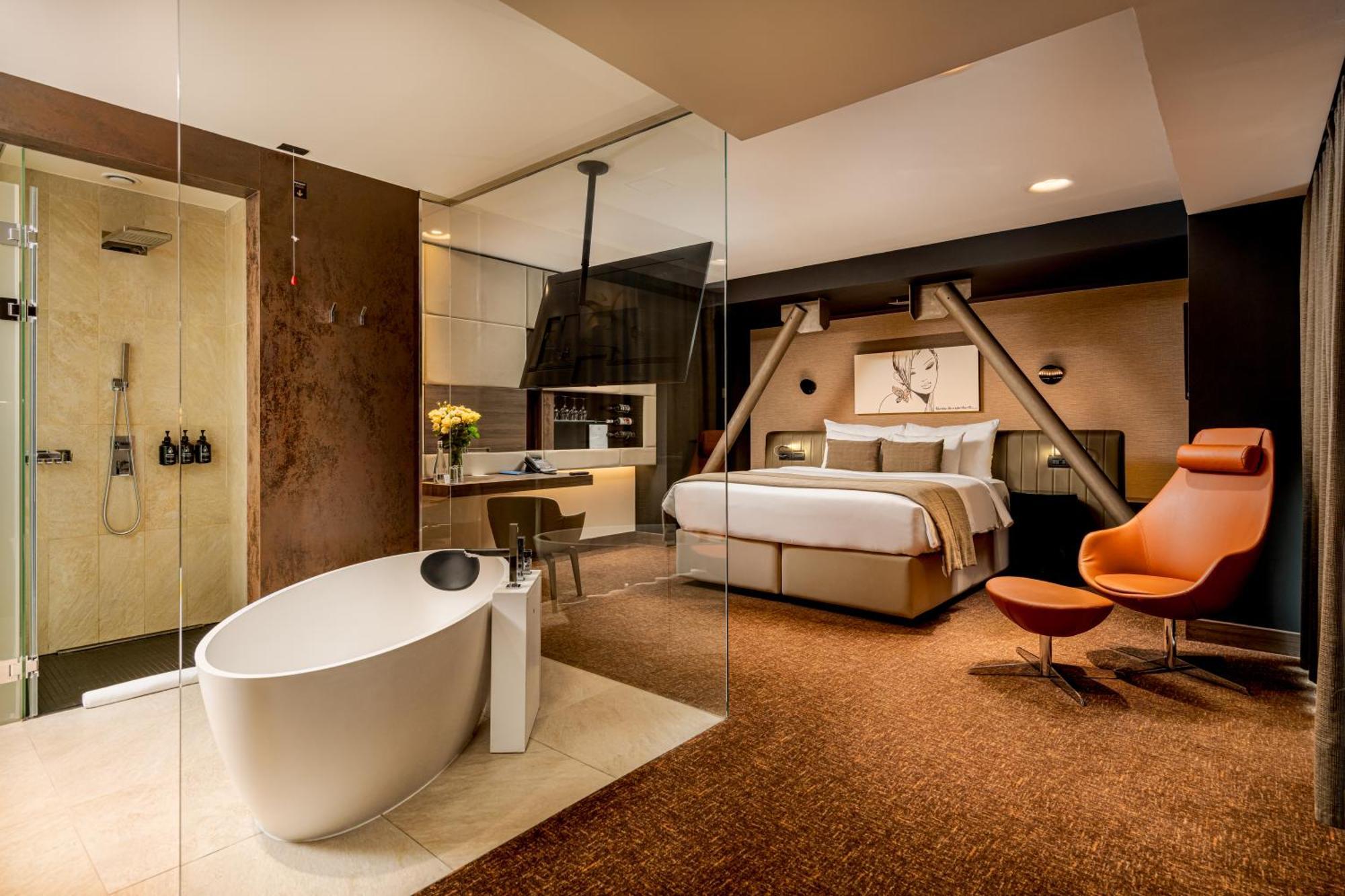 Kronwell Brasov Hotel Екстер'єр фото