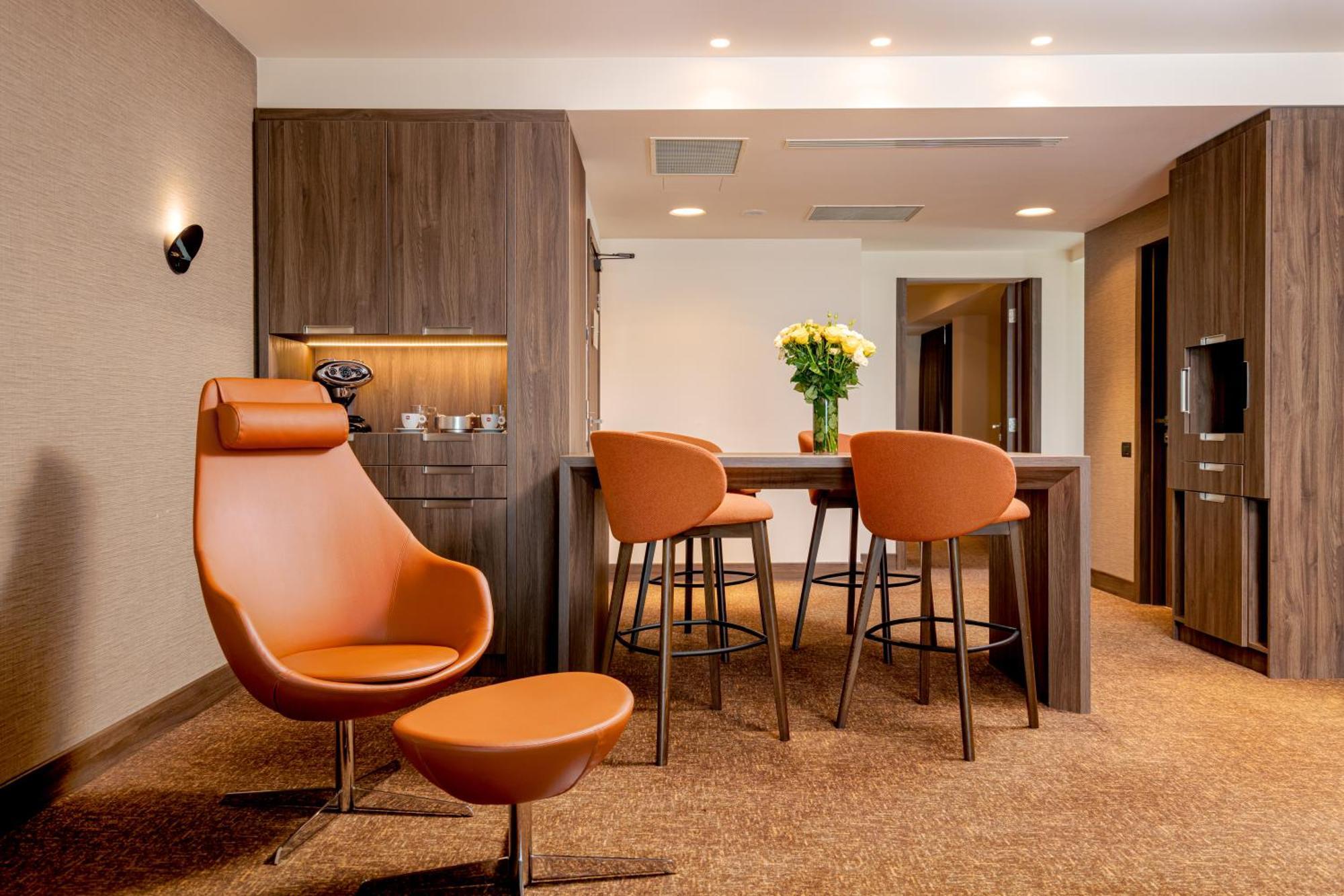 Kronwell Brasov Hotel Екстер'єр фото
