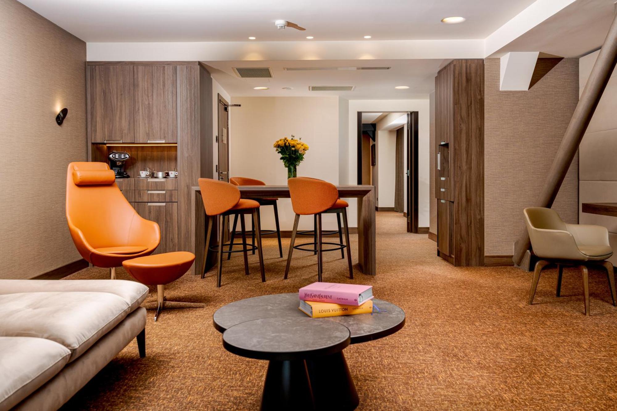 Kronwell Brasov Hotel Екстер'єр фото